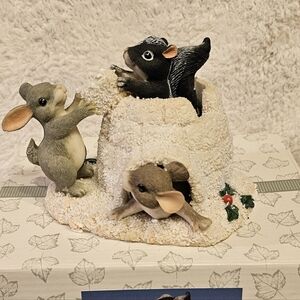 Charming Tails Figurine Team Igloo Retired Vintage Limited Edition